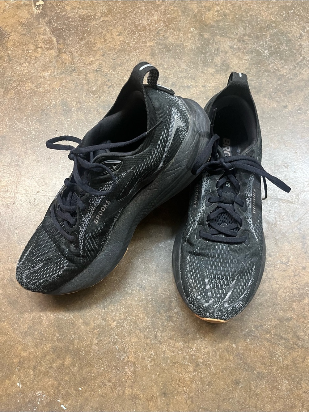 Brooks Men's Black Athletic Running Shoes Glycerin 22